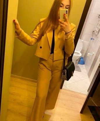 Стройная брюнетка с обворожительной улыбкой и нежной кожей приглашает в гости. Готова исполнить все твои фантазии и подарить море удовольствия. Звони, не пожалеешь! 14314, 20 лет